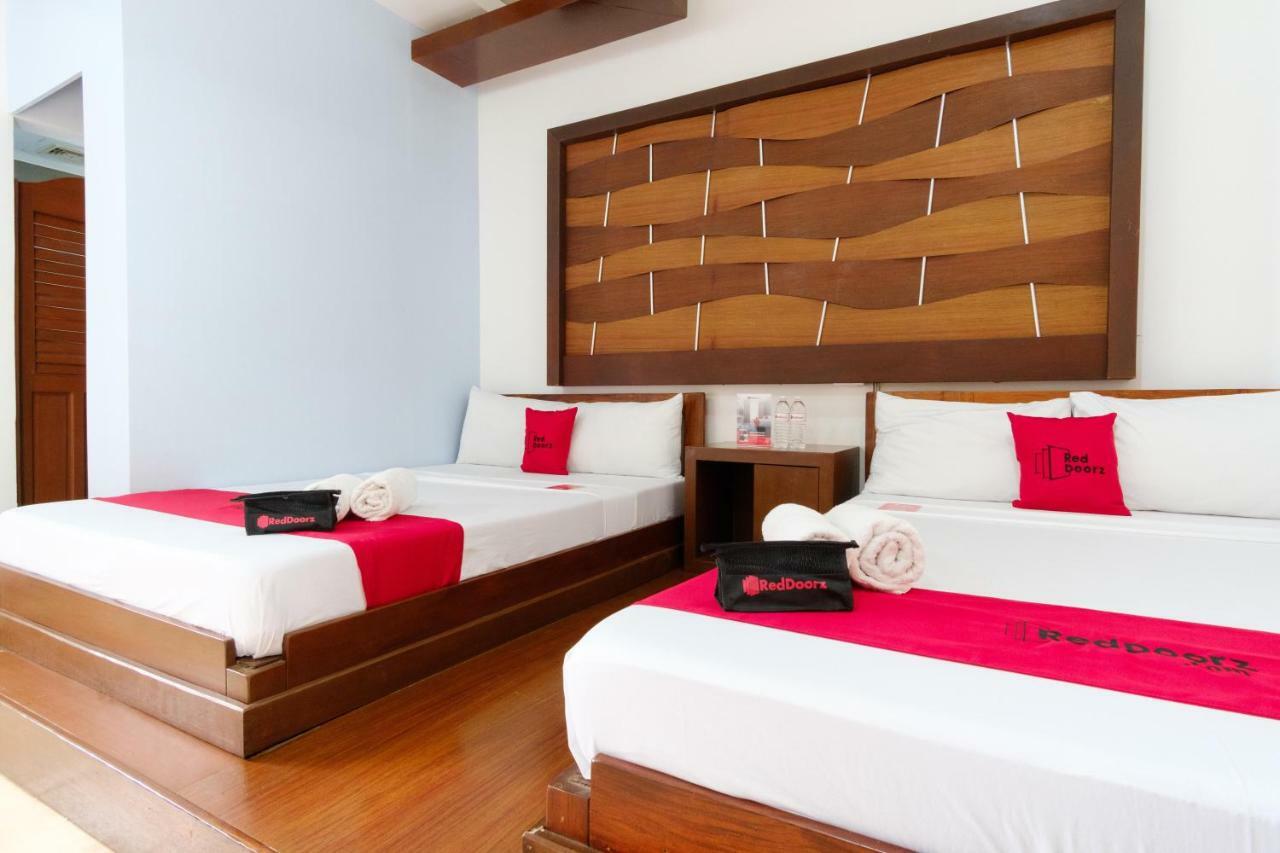 Reddoorz Premium @ Abueg Road Extension Puerto Princesa Exterior foto